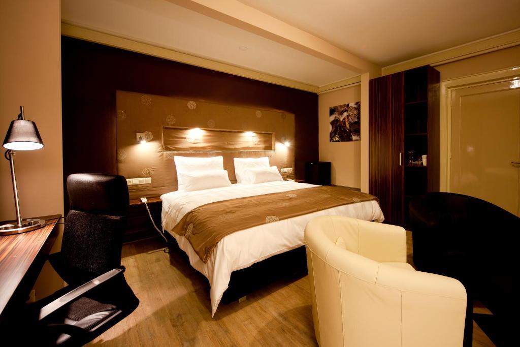 Raadhuis Dinther Suites Heeswijk-Dinther Quarto foto
